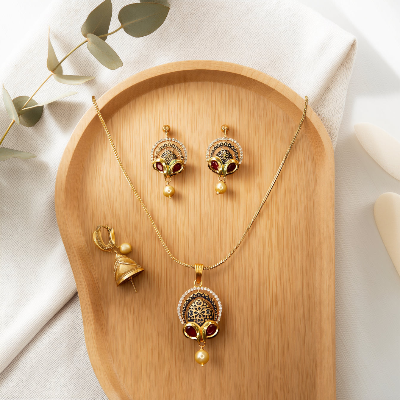 Premium Quality Antique Locket Set, Necklace & Earrings